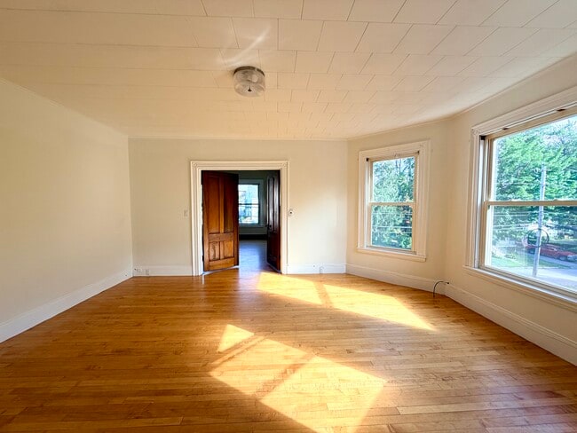 40 Leland St Unit 2