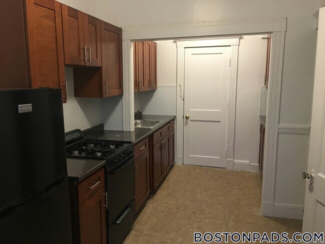 Photo - 8 Vinal St Apartment Unit 6