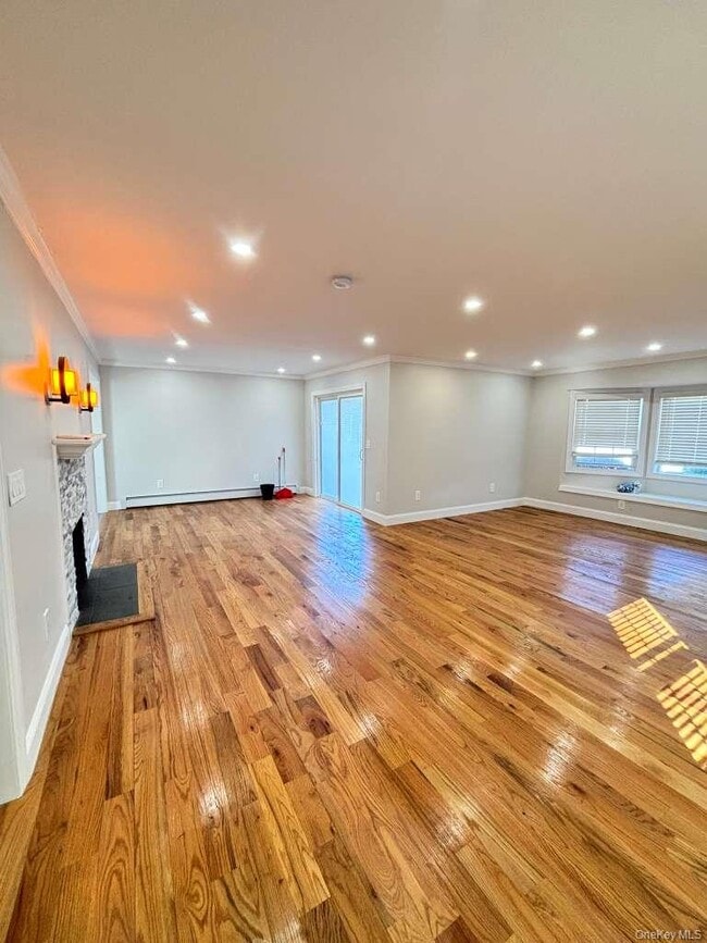 Photo - 70 Appletree Ln