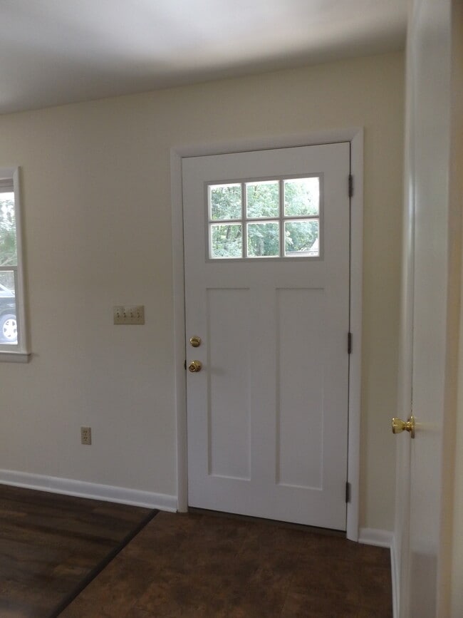 Front Entrance - 7413 Spout Hill Rd