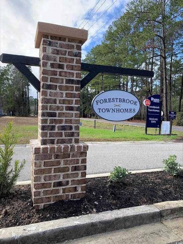 Photo - 272 Christiana Ln