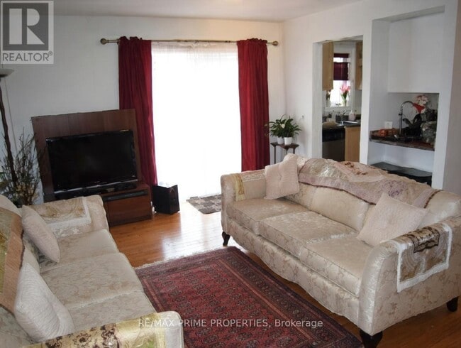 Photo - 14 Forest Valley Rd