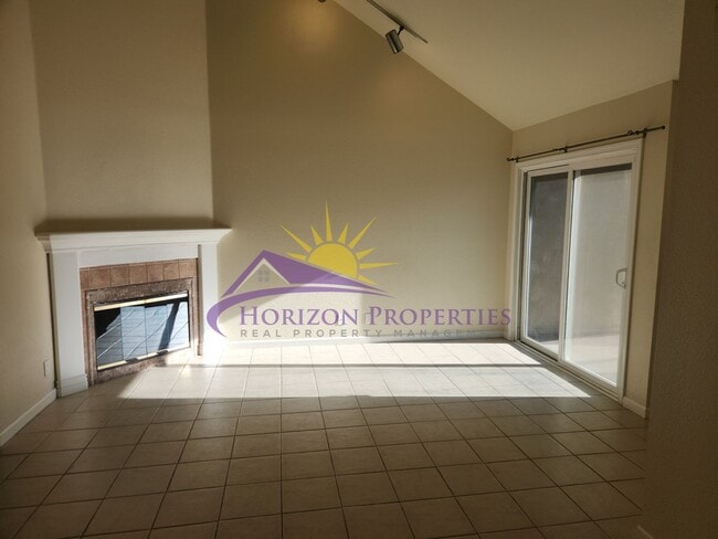 Photo - 1 Bed 1 Bath with bonus loft 724 sq ft. Condo Unit 54