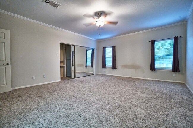 Photo - 2816 Holly Hall St