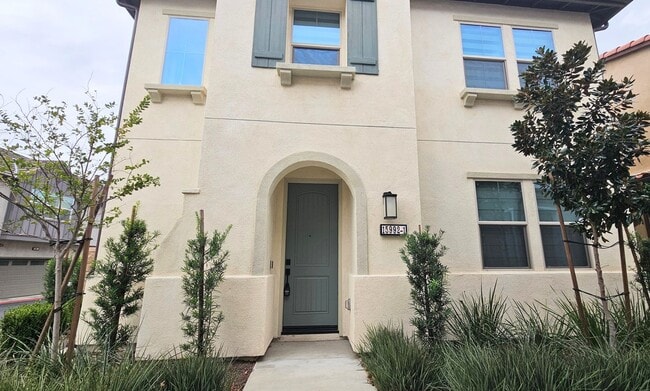 Building Photo - JAMIE LN UNIT 1 FONTANA 92336 (4 BED / 3 BATH)
