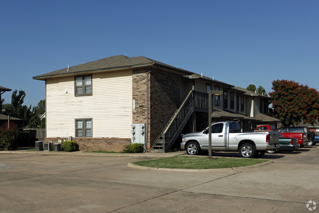 Photo - Rambling Oaks Condominiums