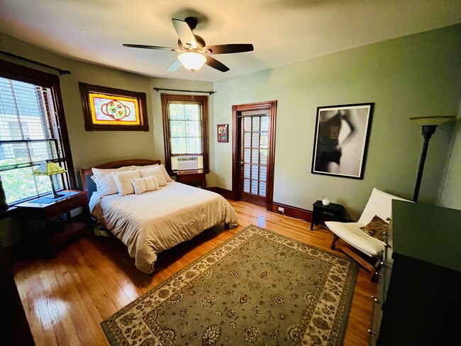 Full-size bed - 41 Boylston St Unit 1