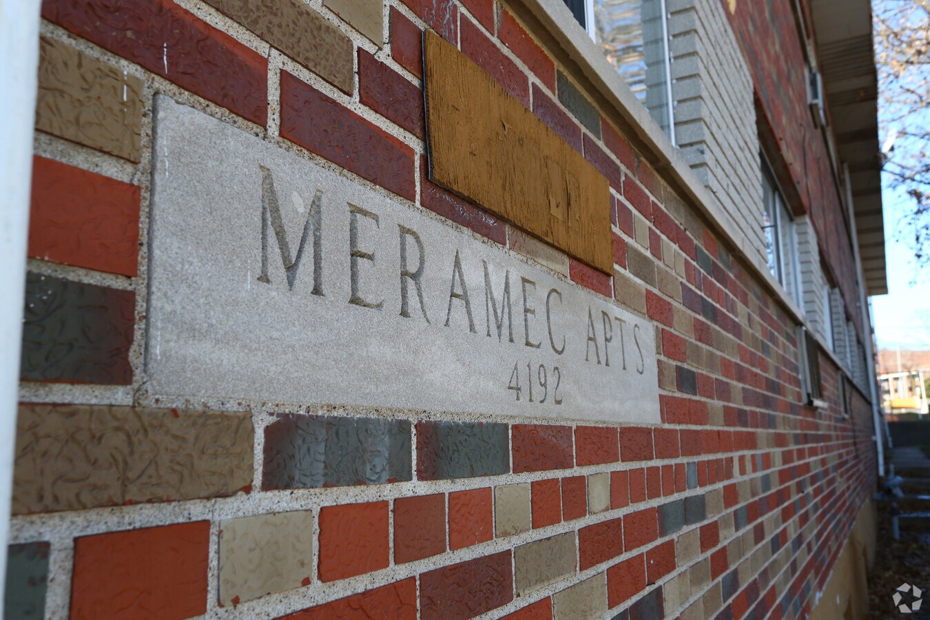 Primary Photo - 4192 Meramec St Apartments