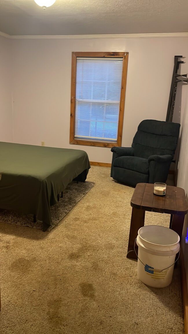 Room being rented out - 1912 Barkley Rd