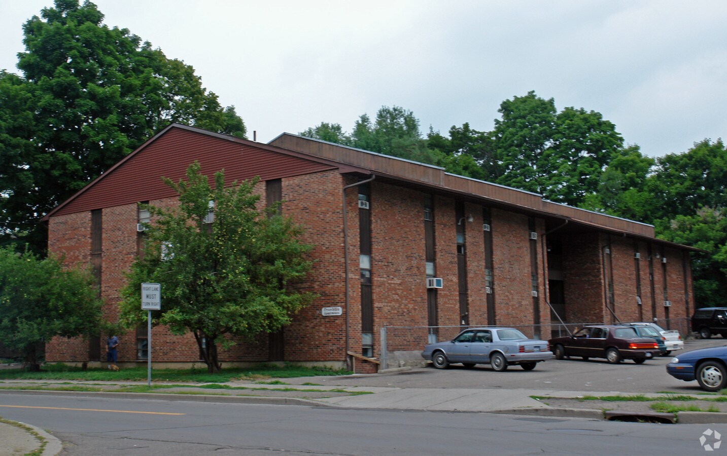Franklin Apartments - Franklin Apartments