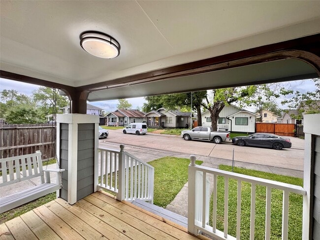 Photo - 805 Tabor St