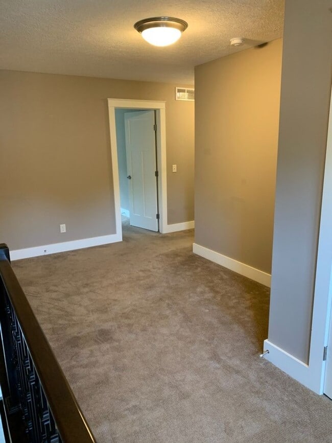Photo - Beautiful 3 bedroom 2 1/2 bath home