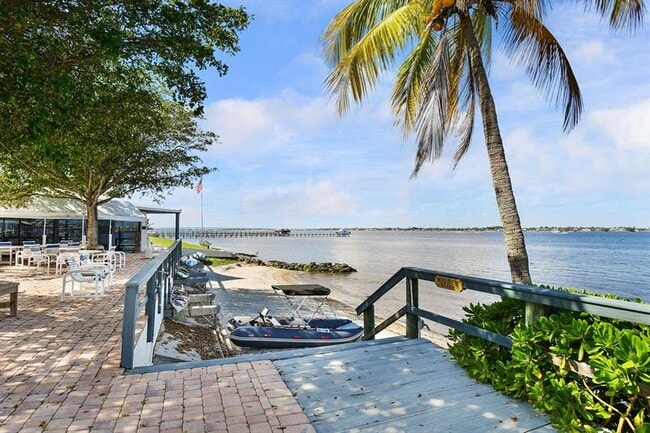Building Photo - 175 SE St Lucie Blvd Unit A106 Rental