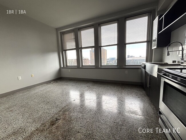 Photo - 306 E 12th St Unit 706