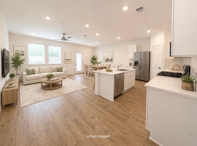 Building Photo - 28214 Meadowlark Sky Dr