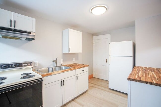 Photo - 42 Montgomery St