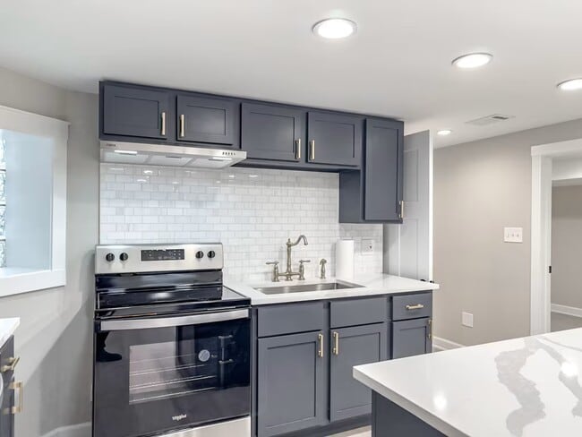 Photo - 1536 N Hamlin Ave Apartamentos Unidad G
