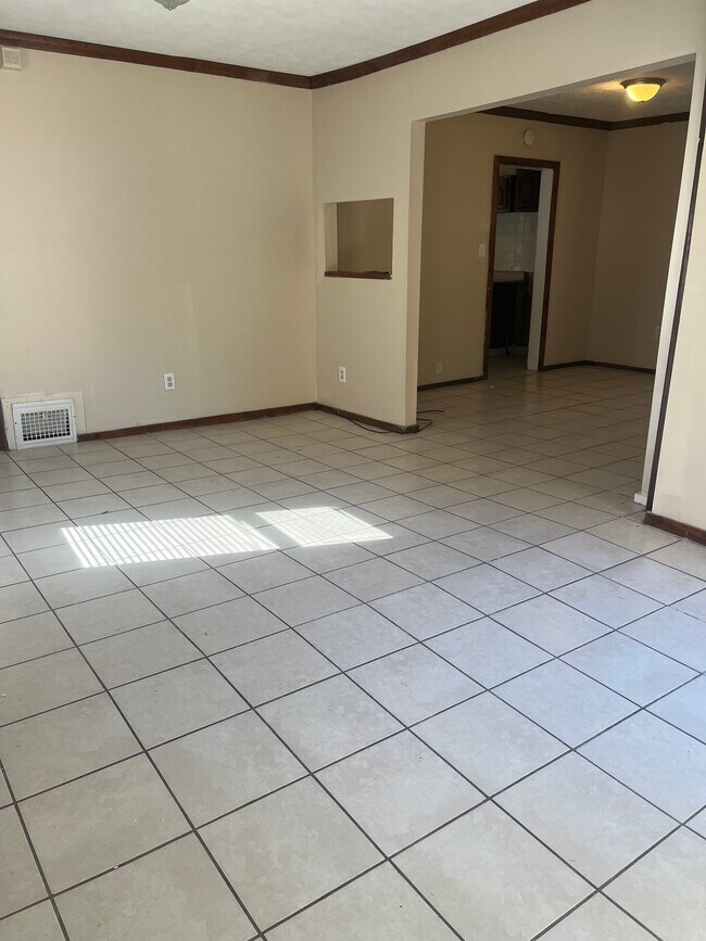 Photo - 1448 Pawnee Blvd