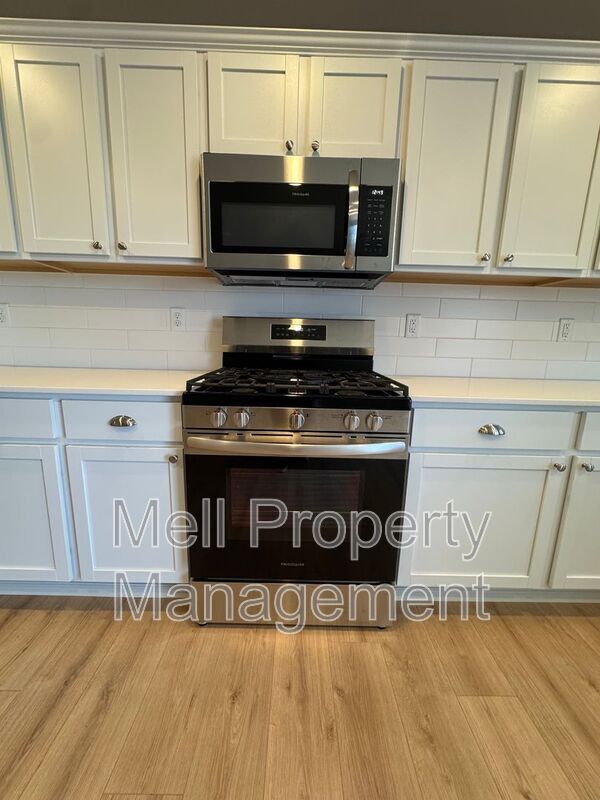 Photo - 170 NE Belfair Sta