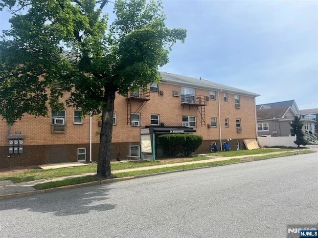 Photo - 34 Wisse St Condo Unit 24