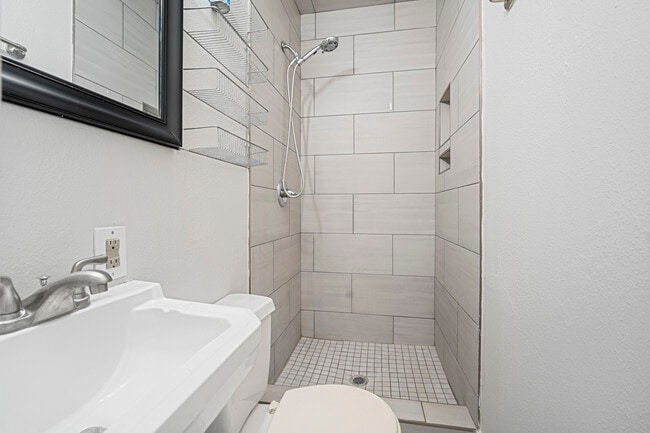 Photo - 2506 29th St