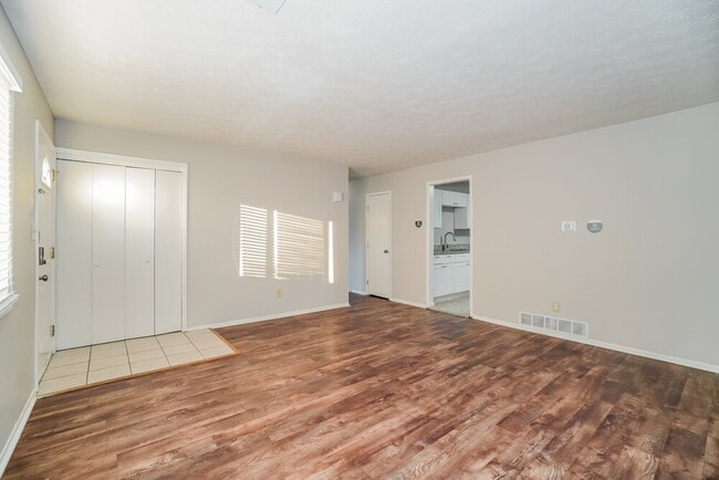 Photo - 8606 Canyon Cove Rd