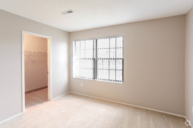 2BR, 2BA - 1,143 SF Cambridge (Upgraded style featured- Actual features vary)