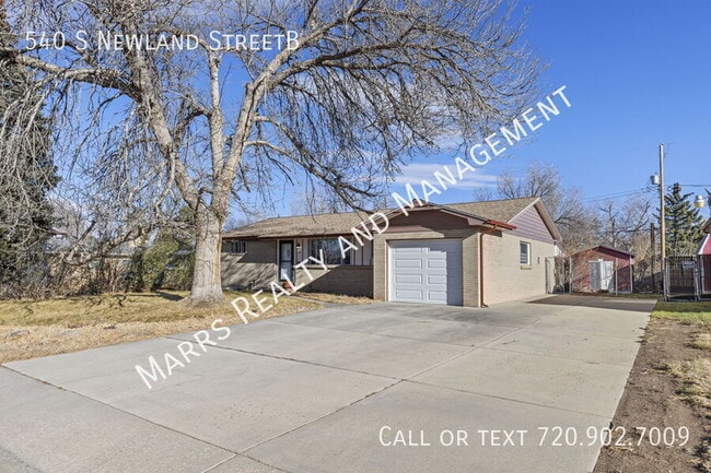 Building Photo - 540 S Newland St