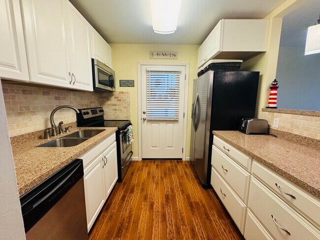 Photo - 2100 W Beach Dr Unit J101