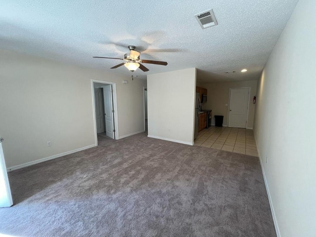 7903 Whitmire Dr