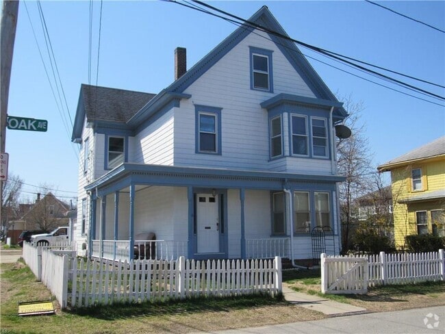 Building Photo - 20 Oak Ave Rental