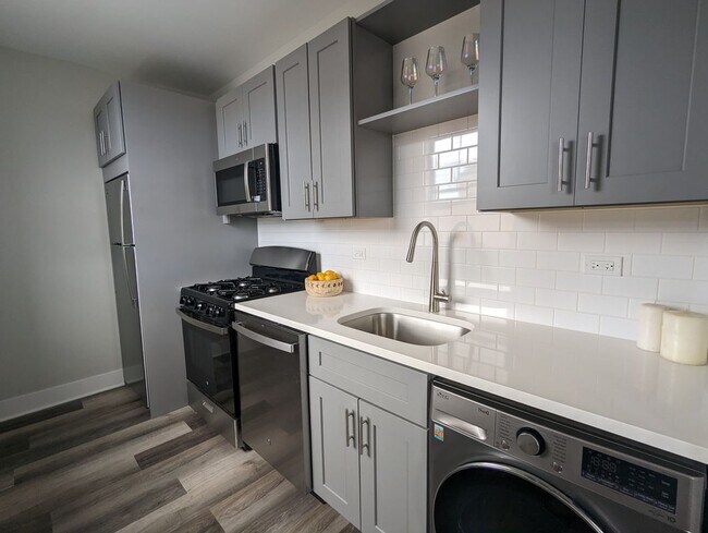 373 Hazel Ave Unit B9
