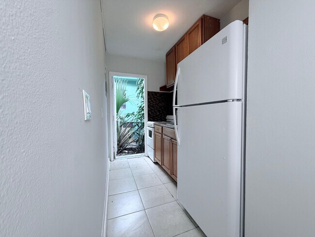 Photo - 809 2nd St Unit 3