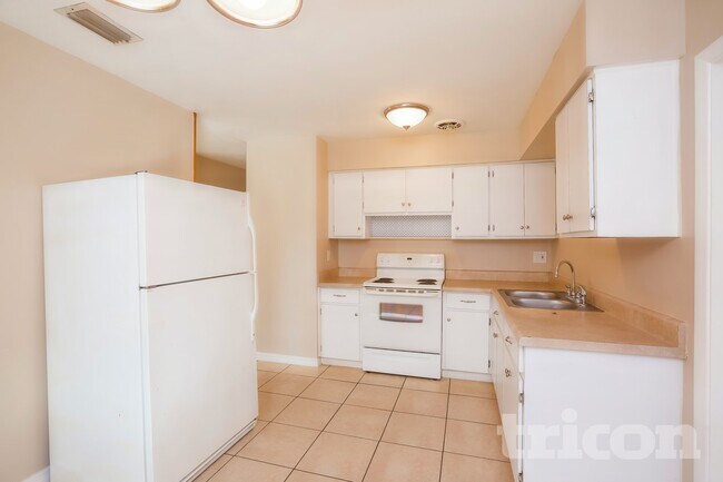 Photo - 710 Westbrook Ave