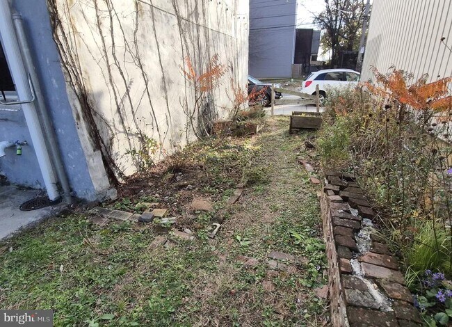 Photo - 605 Cecil B. Moore Ave