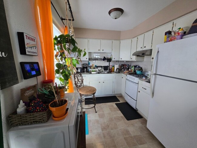 Photo - 203 Eisenhower Dr Unit 5