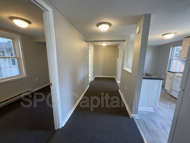 Photo - 317 S Main St