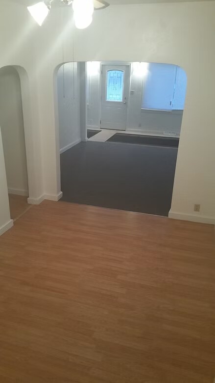 Photo - 214 6th St NW