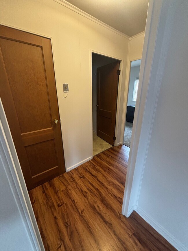 Photo - 6725 Wanda Ave