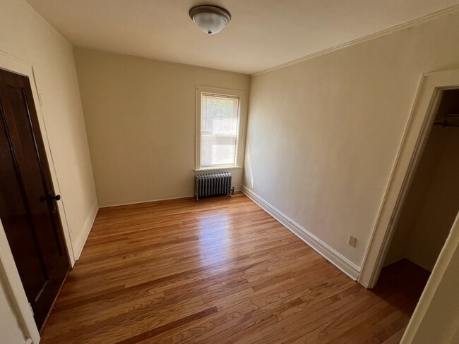 Photo - One Bedroom / May 1, 2026 / Pets Welcome Unit 5005  #1
