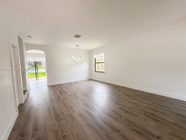 Photo - 1575 SE 20th Rd