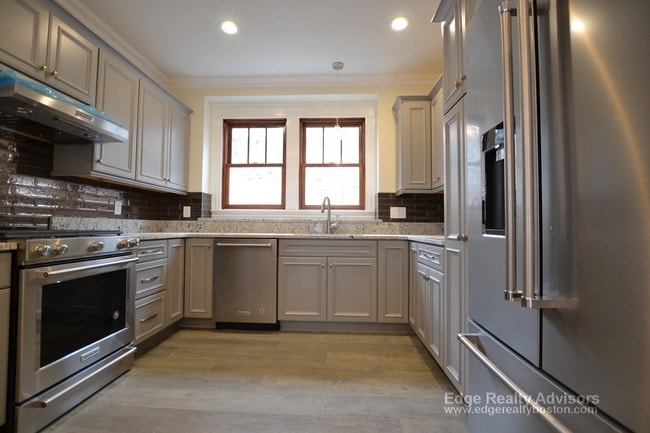 Photo - 46 Gerrish St Unit 2