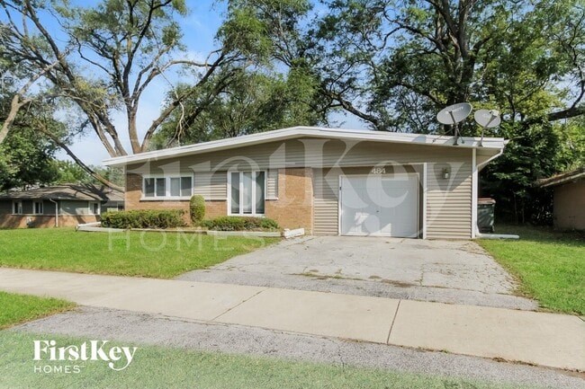 Photo - 484 Talala St