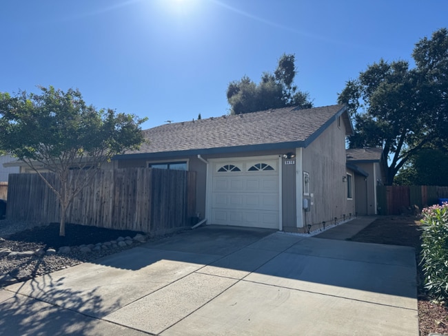 Photo - 9410 Aizenberg Cir