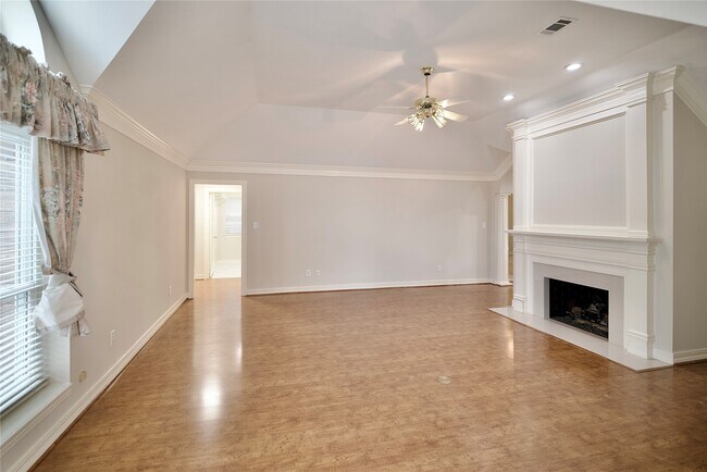 Photo - 1839 Lakewinds Dr
