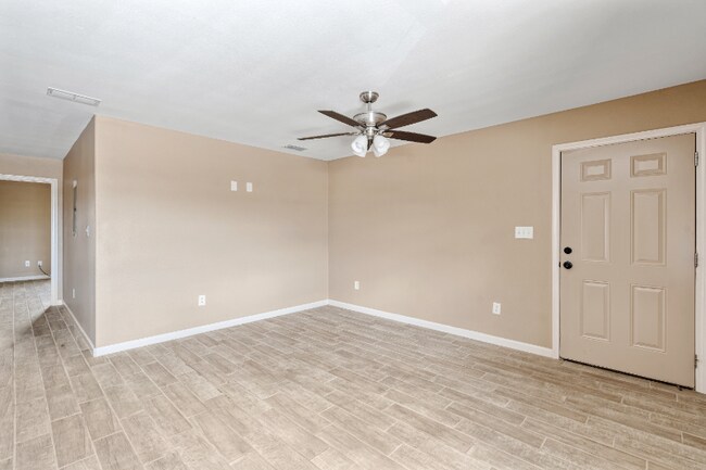 Photo - 170 Colorado St Unit 4