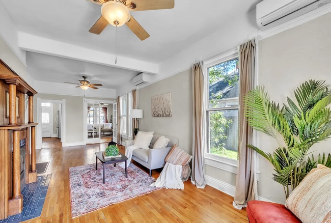 Photo - 319 N Institute St