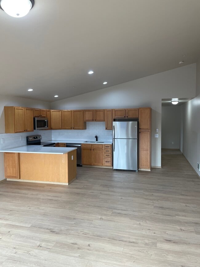 Photo - 3010 Everett Ave Unidad B