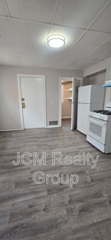 Photo - 52- 54  Blue Hill Ave Unidad 2 / 2snd Floor -   3 /  3rd Floor