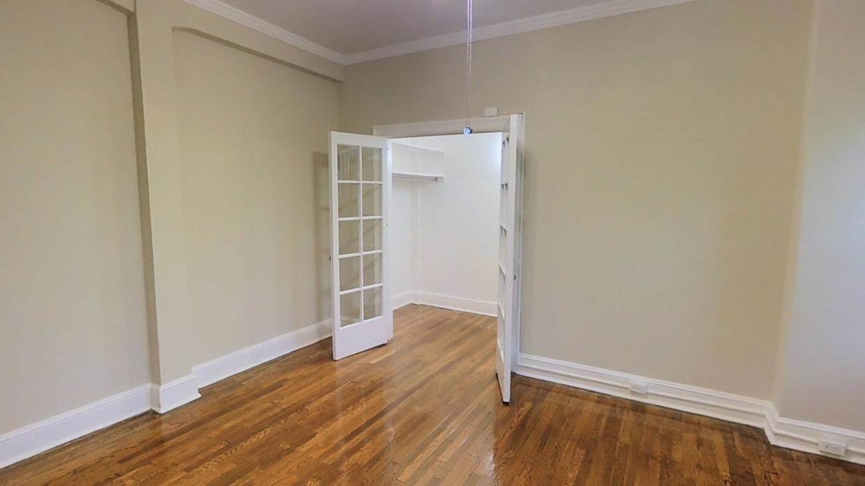 Photo - Kew Gardens Apartments